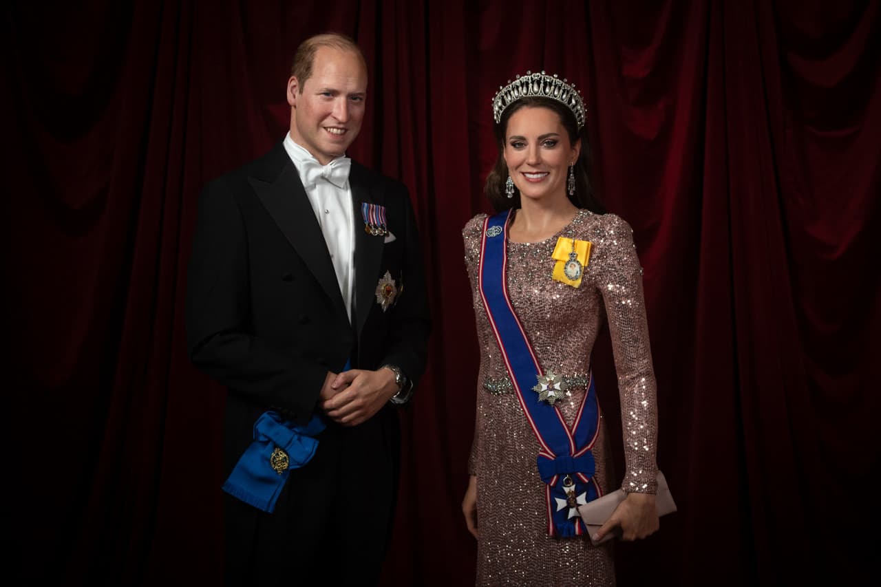COMBO: Madame Tussauds London + FREE Hubby eSim - image 2
